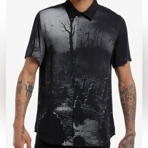 Unisex Cemetery Scene Woven Button Up‎ Shirt Hot Topic Halloween Horror